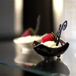 Crown Serenity Ultra 시데