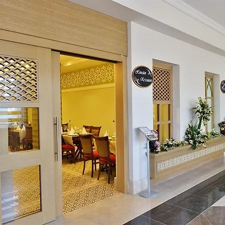 Crown Serenity Ultra Hotell 5*