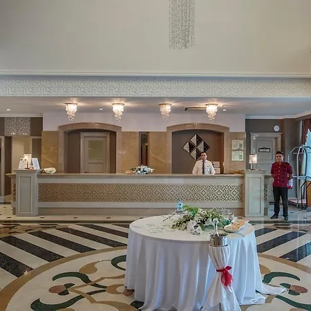 Crown Serenity Ultra シダ