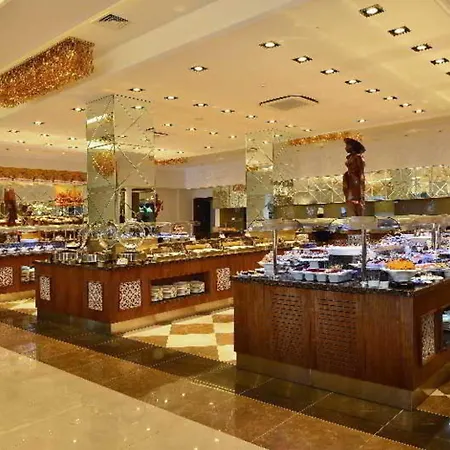 Crown Serenity Ultra Otel Side