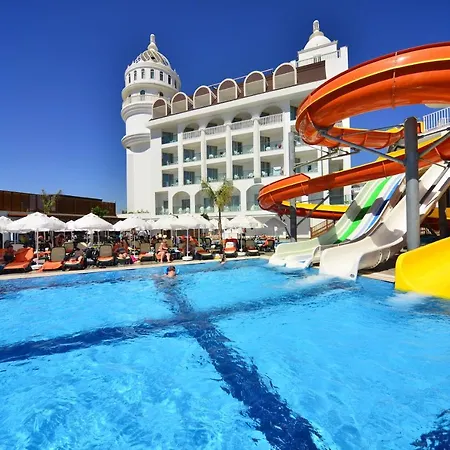 Crown Serenity Ultra Otel