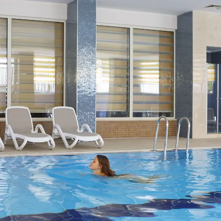 Crown Serenity Ultra ホテル