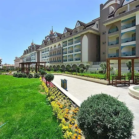 Crown Serenity Ultra Otel