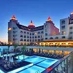 Crown Serenity Ultra Hotel 5*