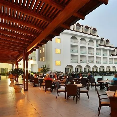 Crown Serenity Ultra Hotel Side