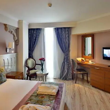 Ξενοδοχείο Crown Serenity Ultra