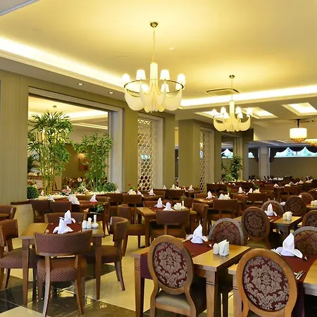 Hotel Crown Serenity Ultra