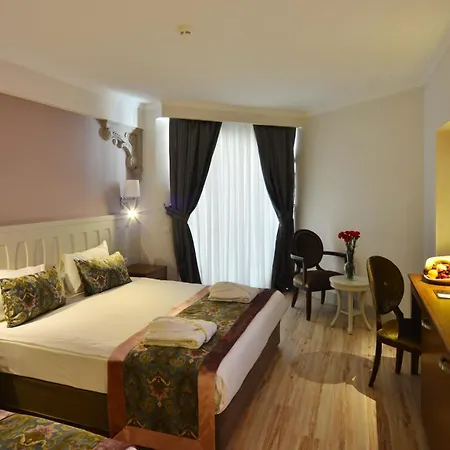 Ξενοδοχείο Crown Serenity Ultra