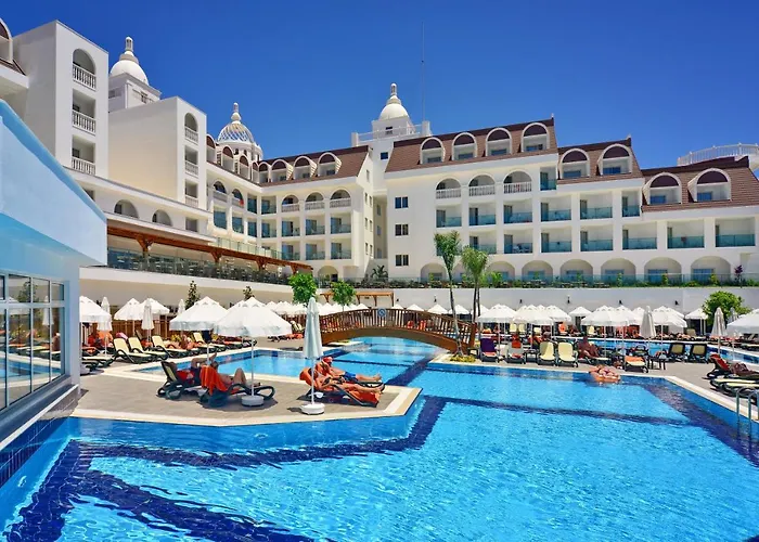 Hotell Crown Serenity Ultra