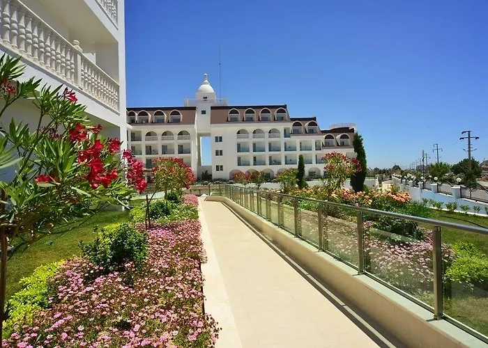 Crown Serenity Ultra 5* Side