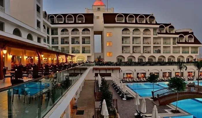 Hotell Crown Serenity Ultra Side