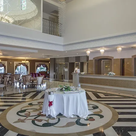 Hotel Crown Serenity Ultra