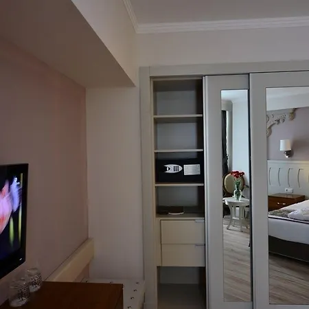 Crown Serenity Ultra Hotel 5*