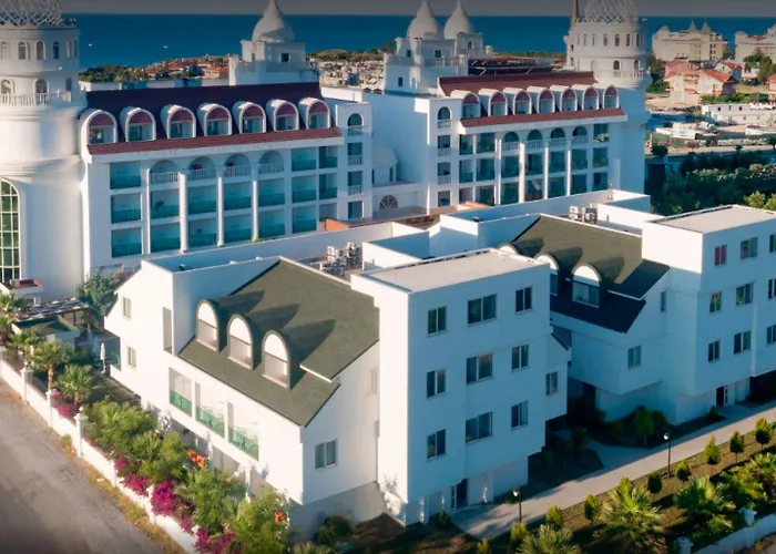 فندق Crown Serenity Ultra 5*