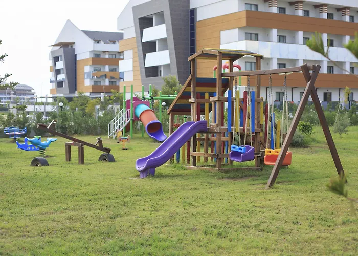 Crown Serenity Ultra فندق