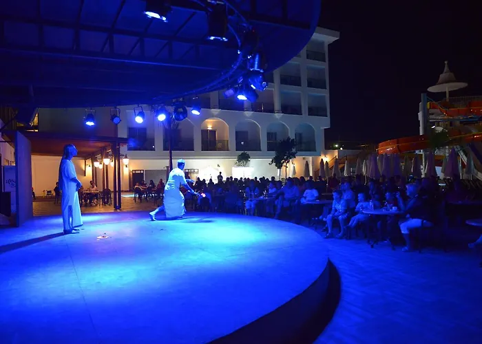 Crown Serenity Ultra فندق