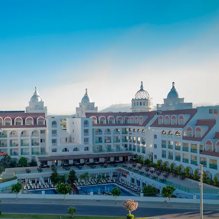 Crown Serenity Ultra فندق سيدي