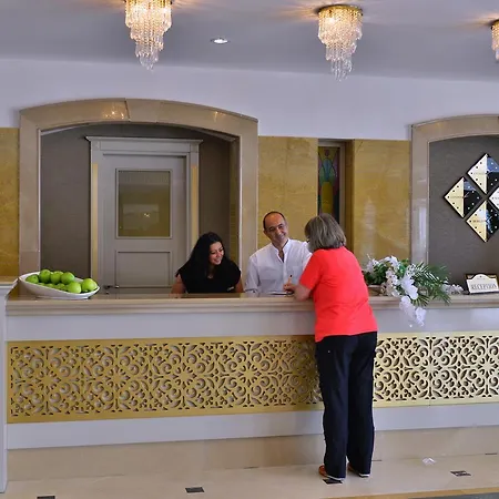 Crown Serenity Ultra فندق 5*