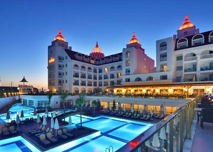 Crown Serenity Ultra Hotel 5*