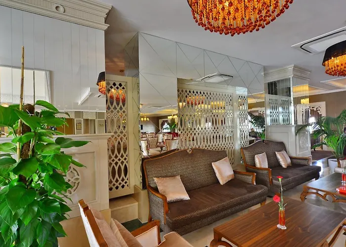 Crown Serenity Ultra Hotel Side