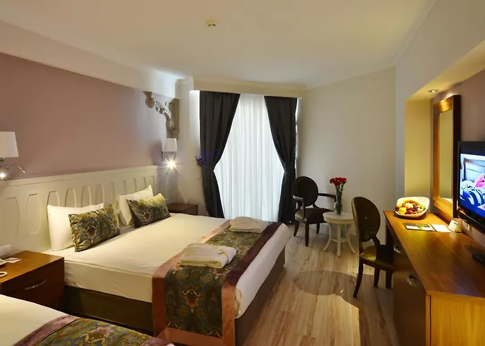 Hotel Crown Serenity Ultra